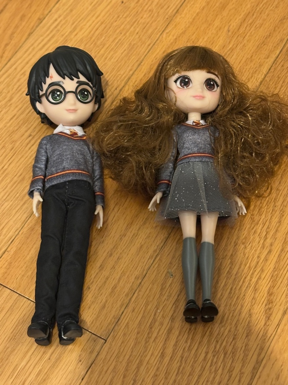 Harry-style & Hermione-style School Uniform Dolls - Gray Sweaters, Brown Hair